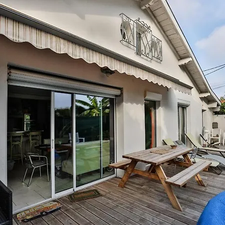 Vila De 3 Chambres Avec Piscine Privee Jardin Clos Et Wifi A Hossegor A 4 Km De La *